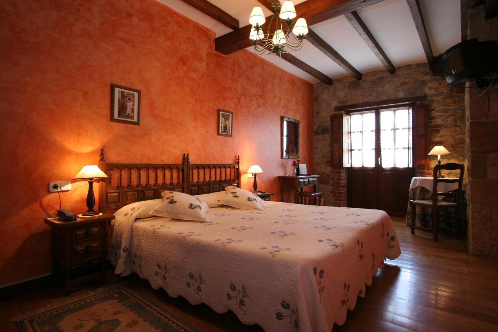 Habitaciones Y Estudios- Hotel "Posada De Cantabria El Solar" - Cenas Y Gintonic- Bar -Terraza Panoramica Galizano Bagian luar foto