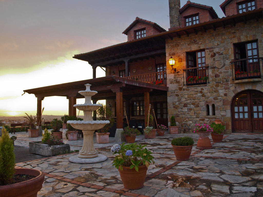 Habitaciones Y Estudios- Hotel "Posada De Cantabria El Solar" - Cenas Y Gintonic- Bar -Terraza Panoramica Galizano Bagian luar foto