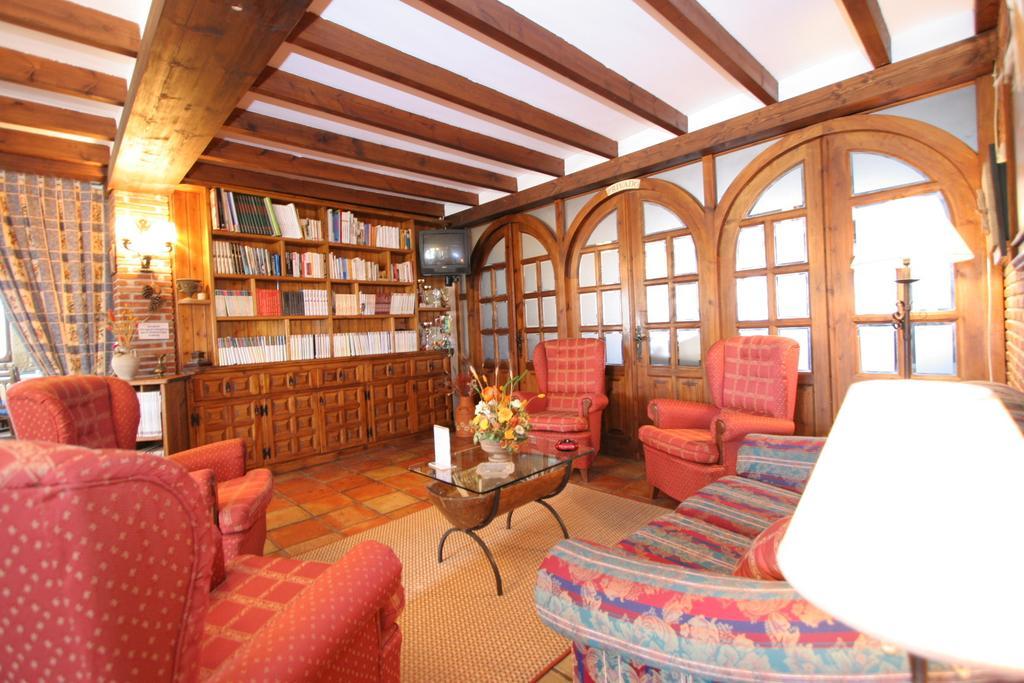 Habitaciones Y Estudios- Hotel "Posada De Cantabria El Solar" - Cenas Y Gintonic- Bar -Terraza Panoramica Galizano Bagian luar foto
